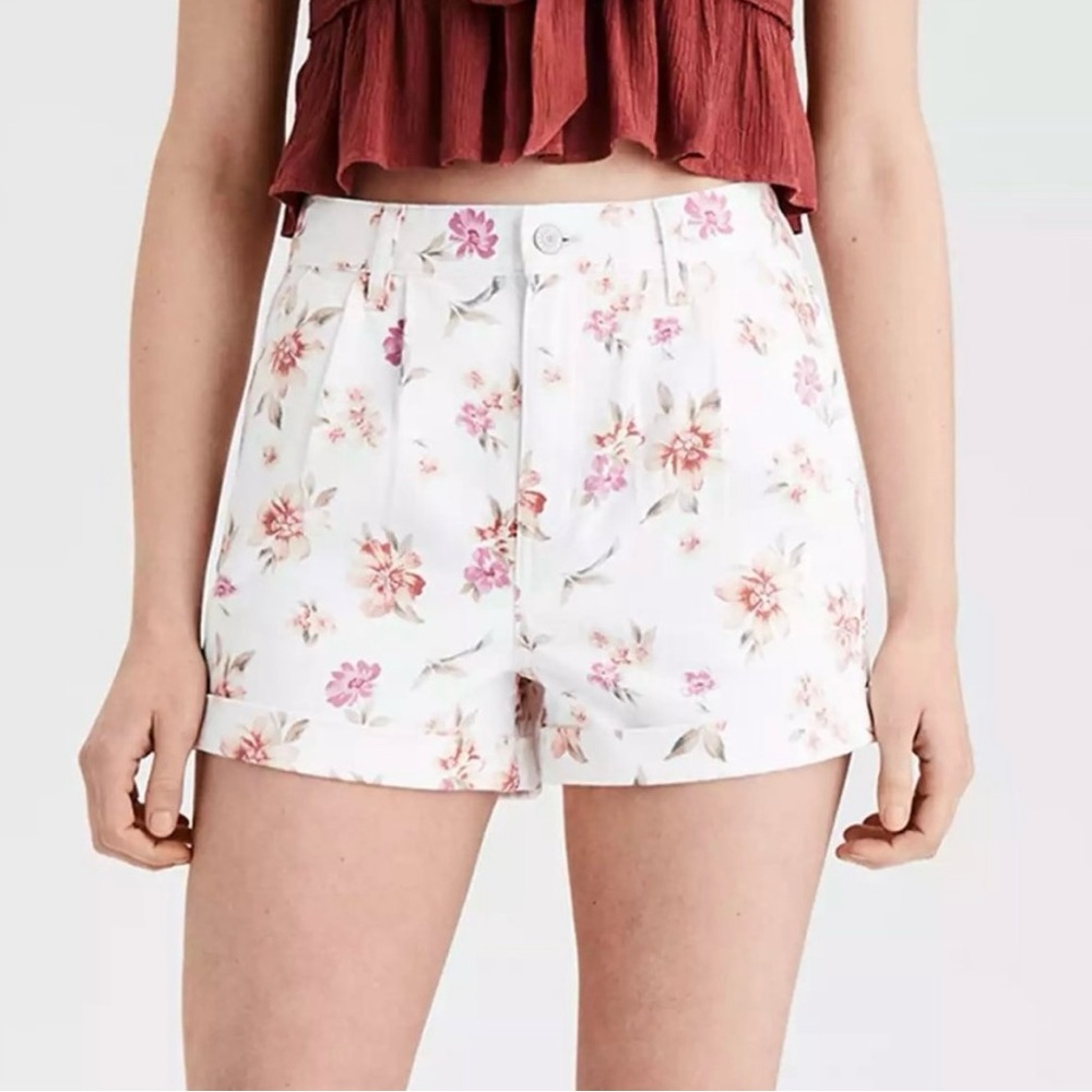 American Eagle Floral Denim Mom Shorts Size 2